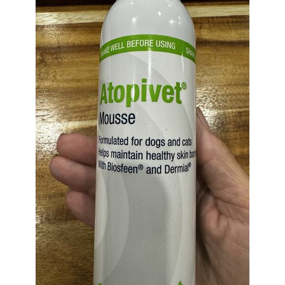 Dechra Atopivet Mousse 250 ml 8.4oz Supports Healthy Skin Barrier in Dogs & Cats - Picture 2 of 5
